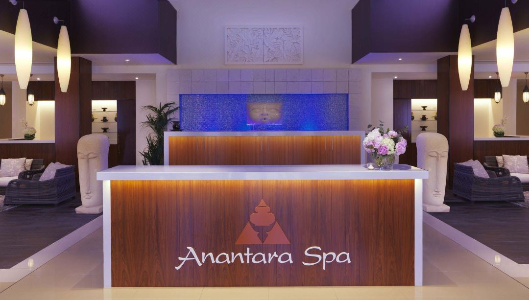 Hotel lobby and reception